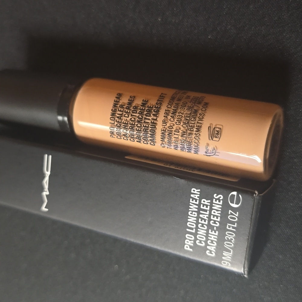 MAC Cosmetics Pro Longwear Concealer in NW 25 - Picture 2 of 7